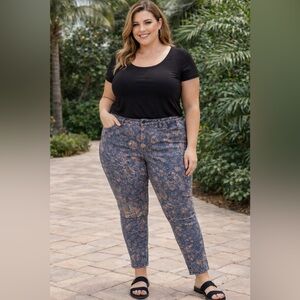 Denim 24/7 Damask Jeans